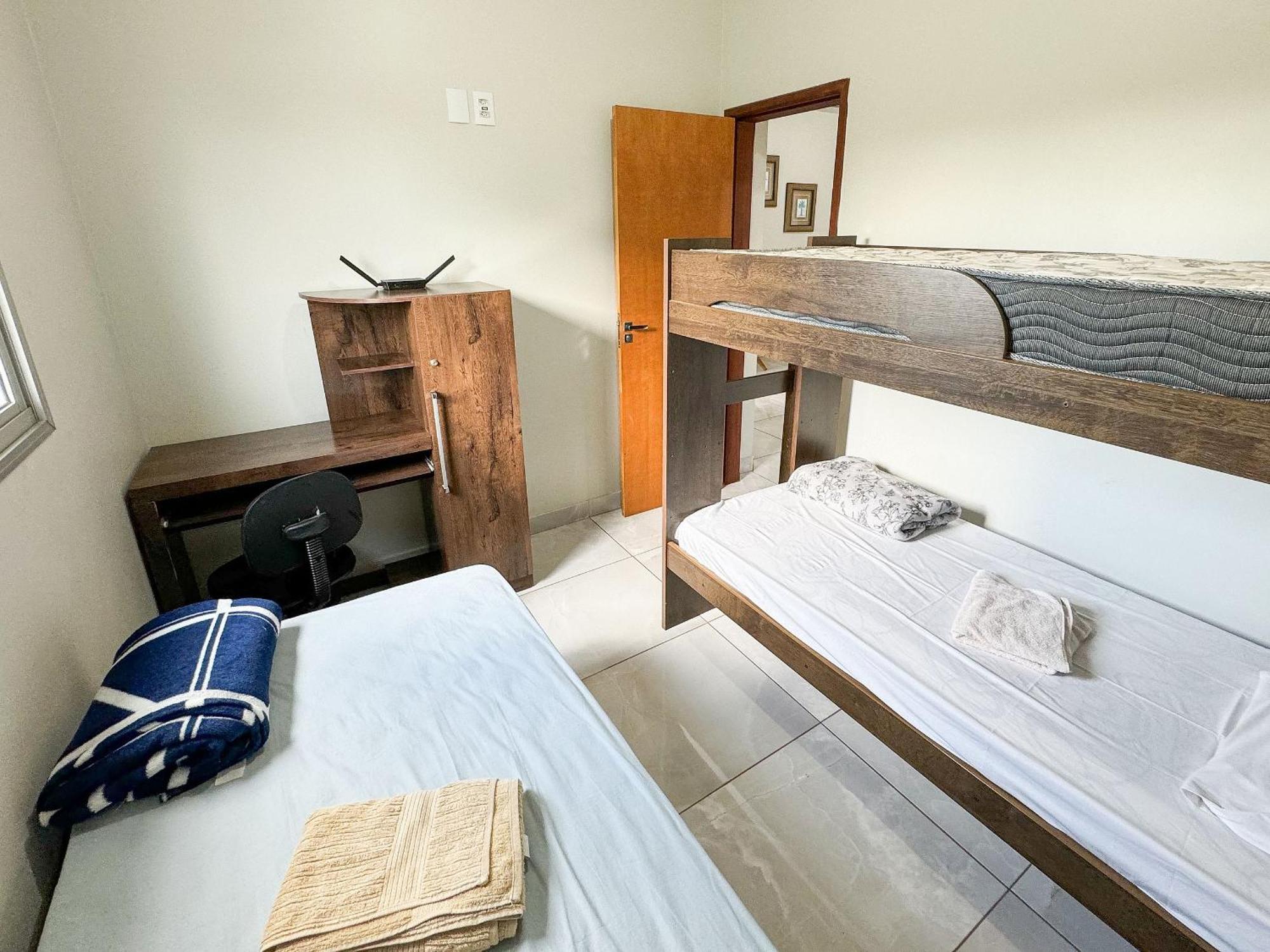 207- APARTAMENTO de 2 QUARTOS para até 5 HÓSPEDES Patos de Minas Exterior foto